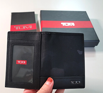 투미 지갑