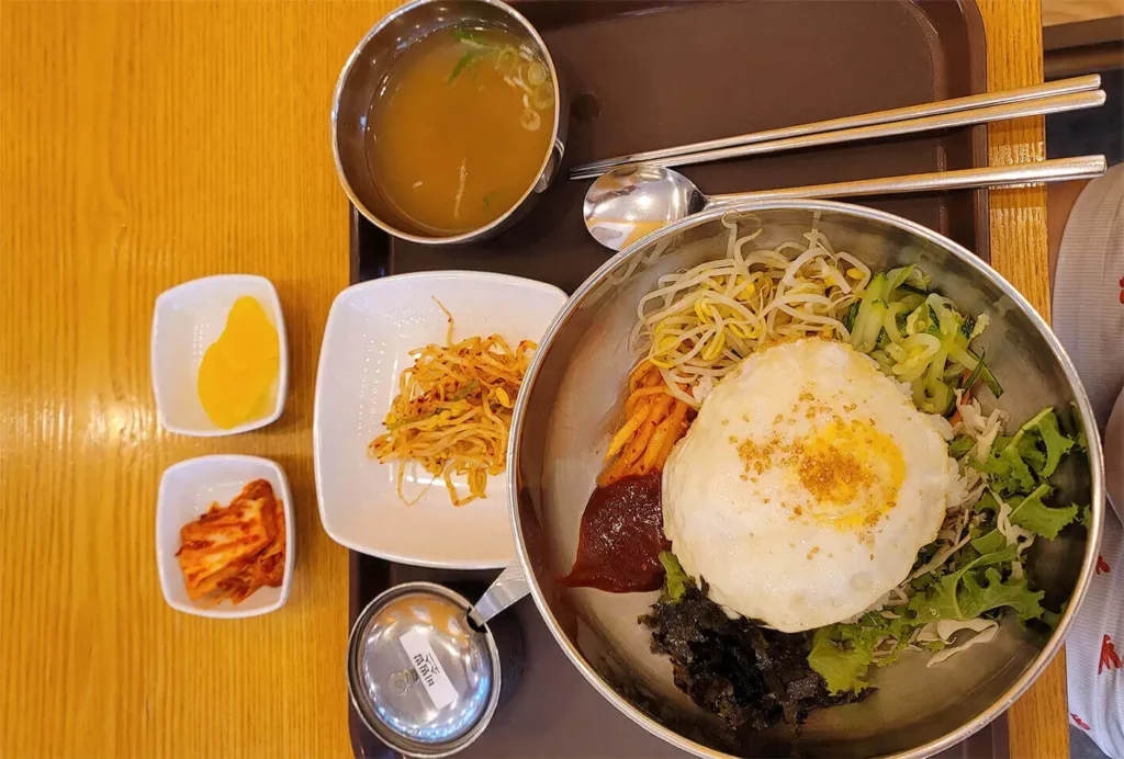 이타제면소-비빔밥