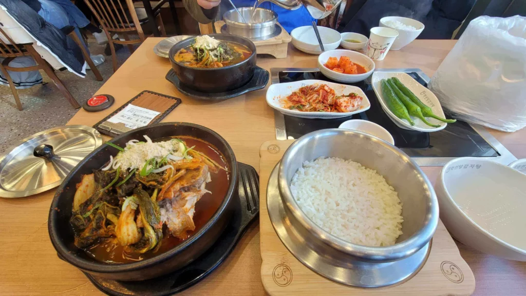약선당감자탕 검단신도시점_ 뼈해장국_솥밥