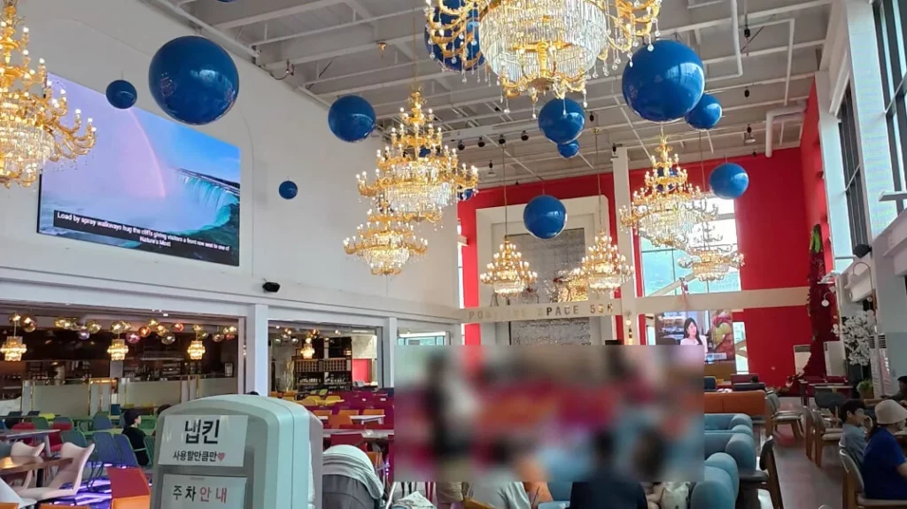 김포 초대형카페 포지티브스페이스566